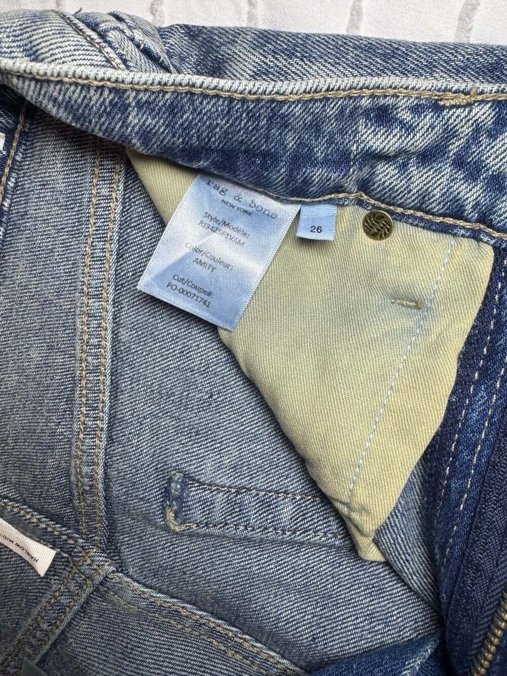 NEW Rag & Bone Harlow Mid-Rise Ankle Straight Jeans in Amity, Size 26 - Picture 6 of 8